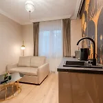 Urban Jungle By Blvd 44b1 - Free Parking Bukarest
