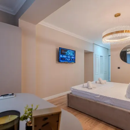 Urban Jungle - Premium By Blvd 44b1 Apartment Bucharest