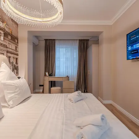 Urban Jungle - Premium By Blvd 44b1 Bucarest