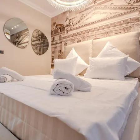 Urban Jungle - Premium By Blvd 44b1 * Bucharest