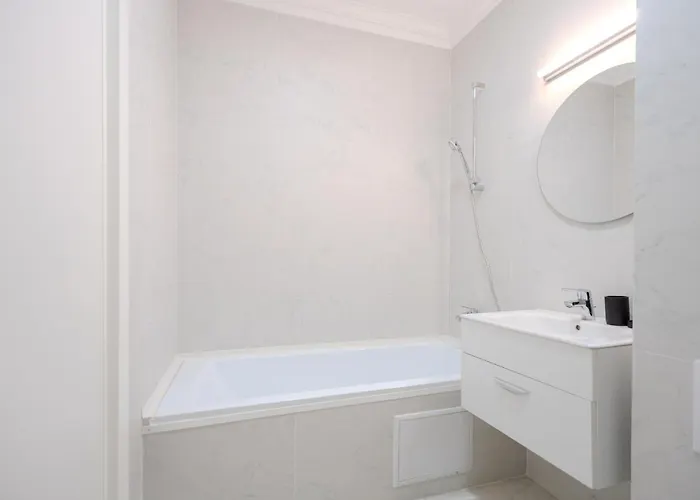 Urban Jungle - Premium By Blvd 44b1 *