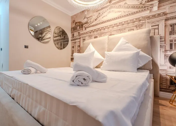 Urban Jungle - Premium By Blvd 44b1 * Bukarest